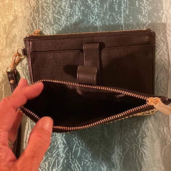 Michael Kors Adele Rose studded Leather Smartphone Wallet Black - Picture 6 of 12